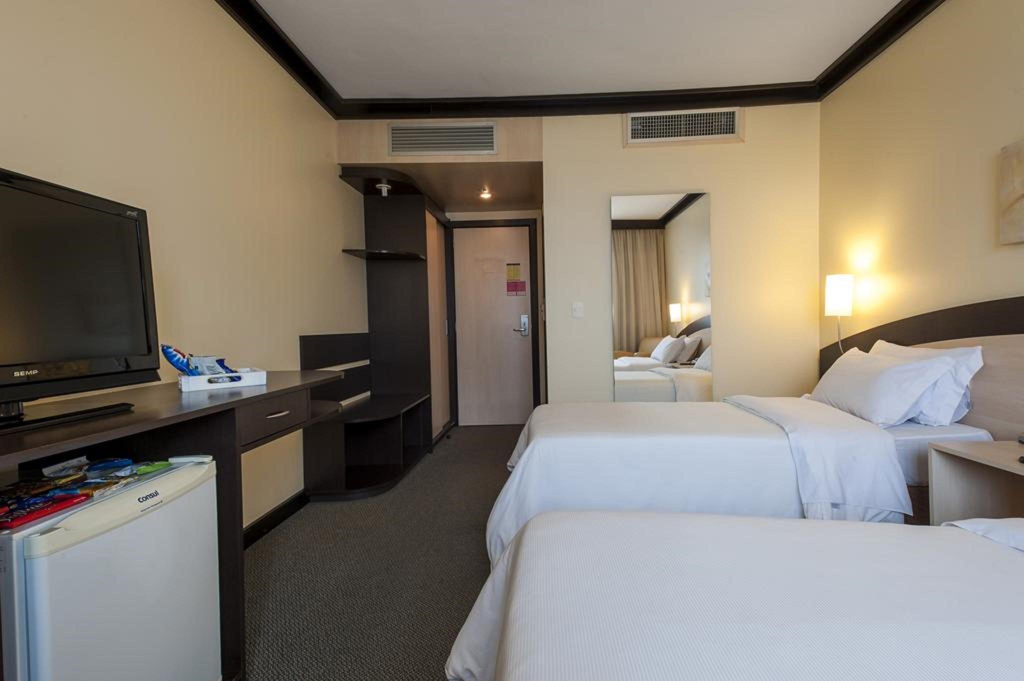 Swan 4*